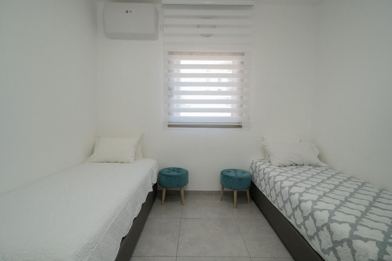 Maorissimo Boutique Apartment Acre Exterior photo