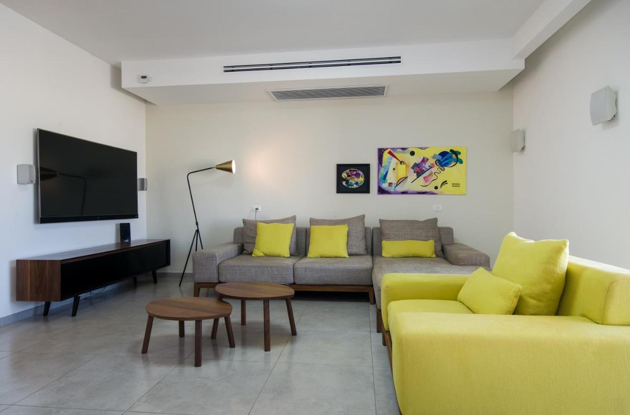 Maorissimo Boutique Apartment Acre Exterior photo